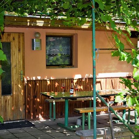 Vinařství Koliba Apartamento Cejkovice  Exterior foto