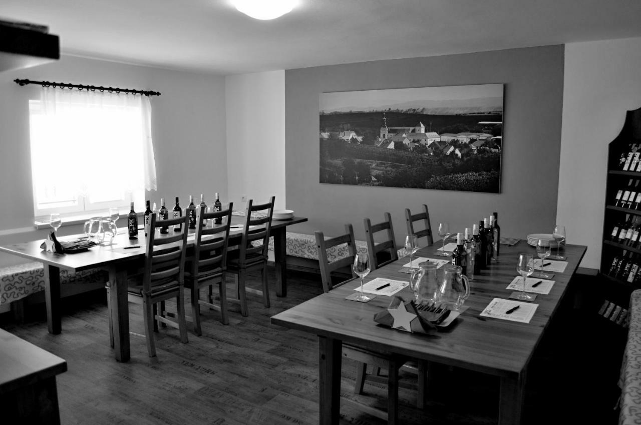Vinařství Koliba Apartamento Cejkovice  Exterior foto